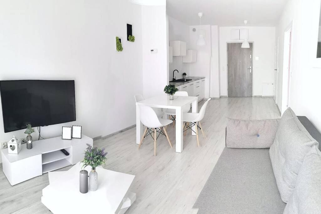 Green Apartment Promenada Gwiazd- Widok Na Morze. Miedzyzdroje Dış mekan fotoğraf